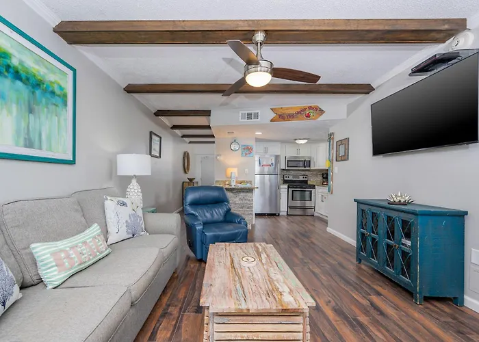 Island Winds East 708 Apartment