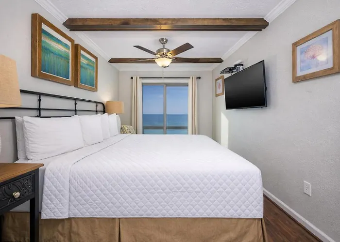 Apartment Island Winds East 708